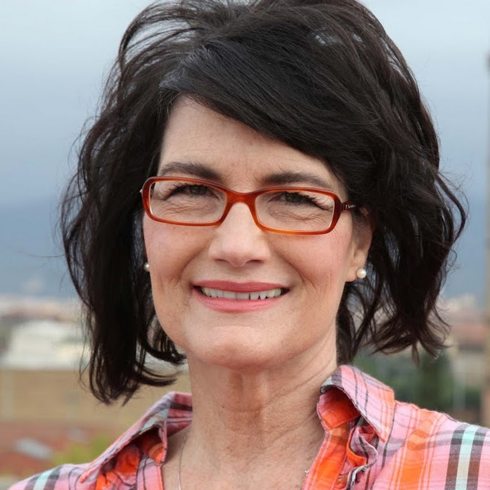 Meet your Posher, Debra